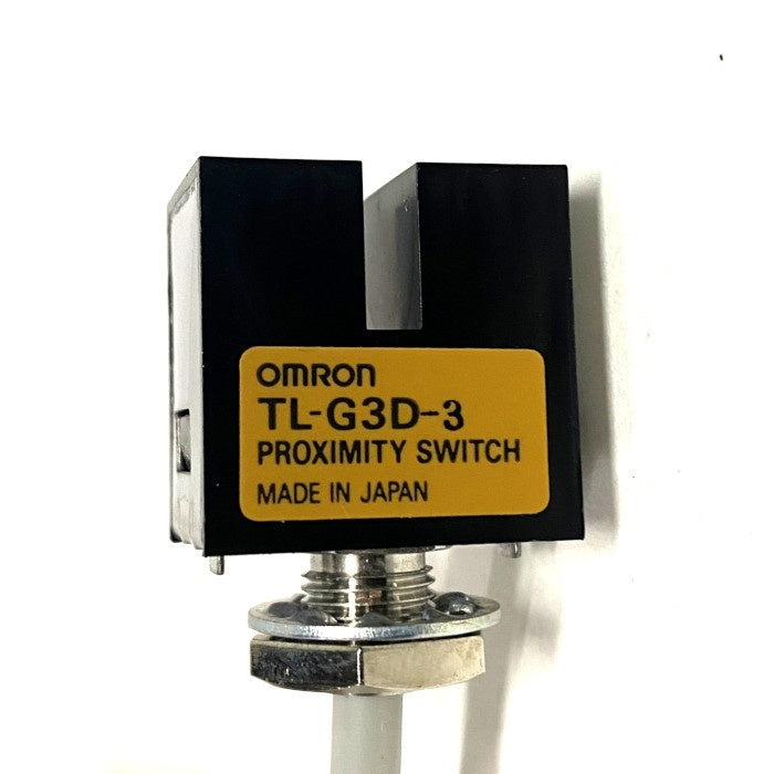 オムロン　近接スイッチ　TL-G3D-3 1m