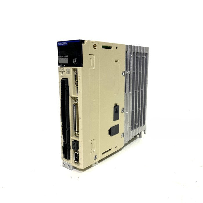 安川電機　サーボパック　SGD7S-2R8A00A