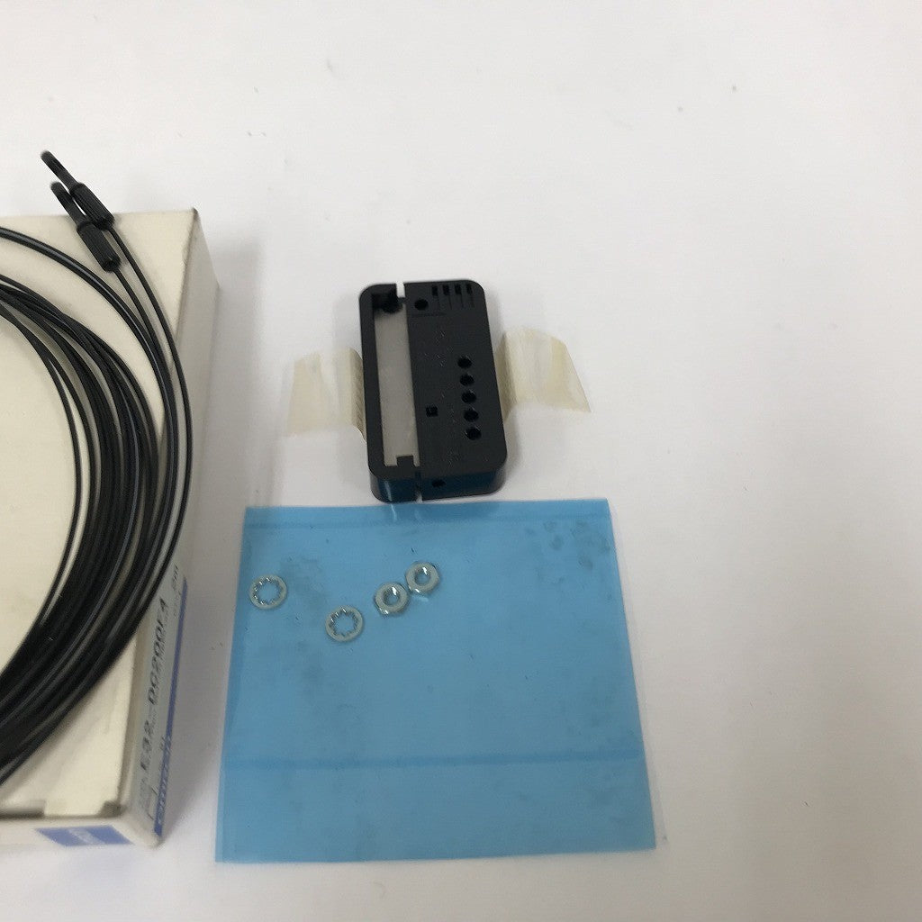 OMRON　オムロン　E32シリーズ　ファイバユニット