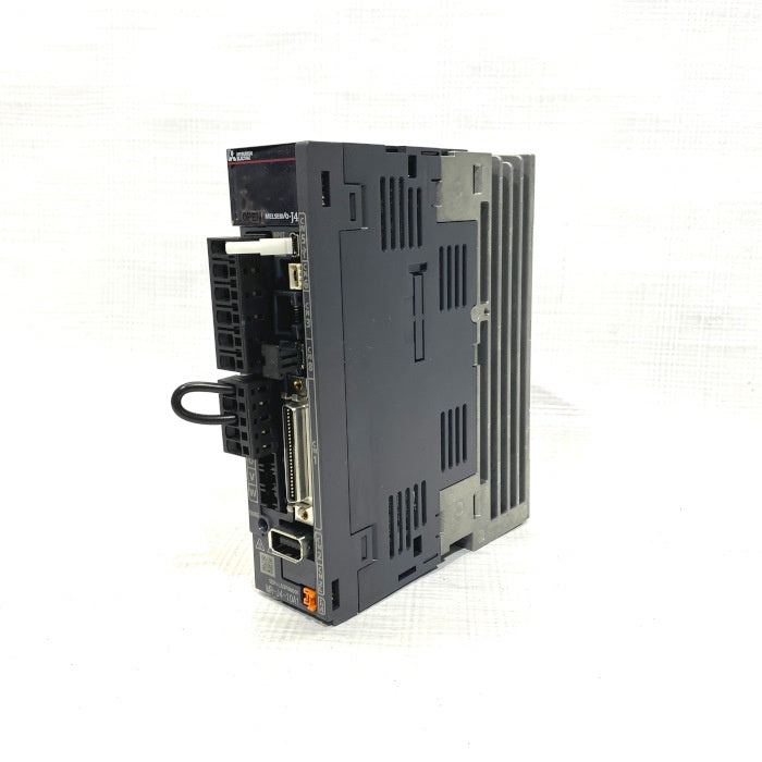 三菱電機　サーボアンプ　MR-J4-10A1