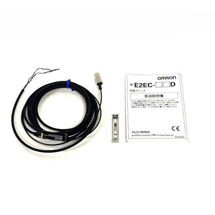 オムロン　近接スイッチ　E2EC-C3D1 2M