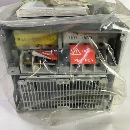 東芝　インバータ　VFAS1-2185PM