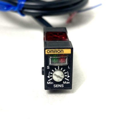 オムロン　光電スイッチ　E3S-BD61