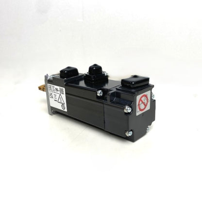 三菱電機　サーボモータ　HG-KR053B