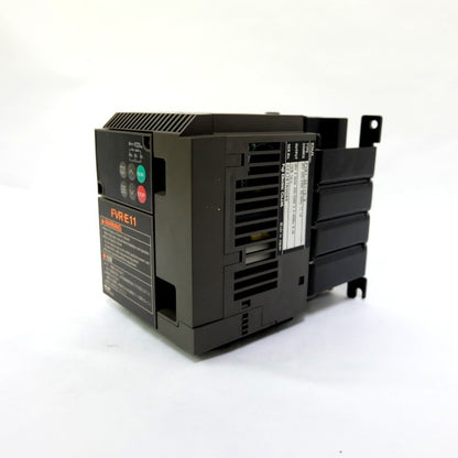 富士電機　インバーター　FVR1.5E11S-2