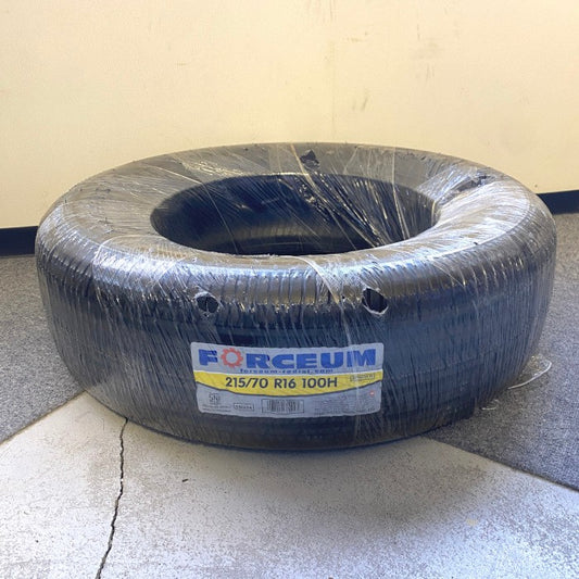 FORCEUM　タイヤ　215/70 R16 100H