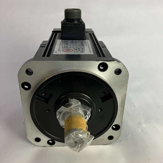 Yaskawa　ACサーボモータ　USAMED-03MB2S