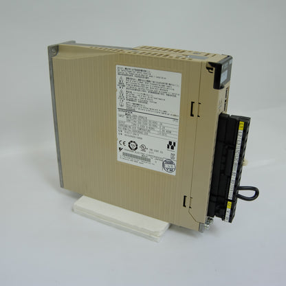 安川電機　サーボパック　SGDV-2R8A21B