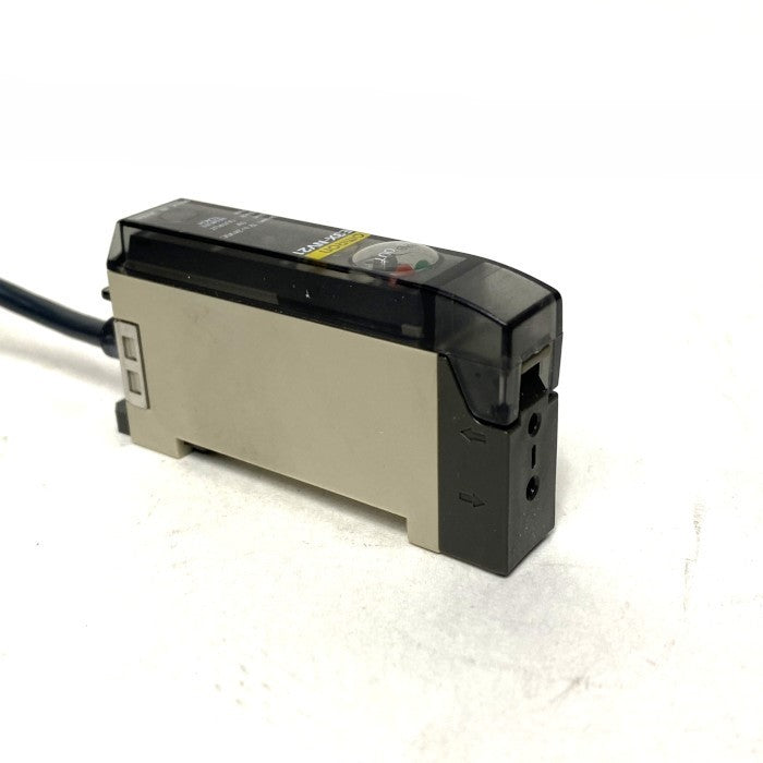 オムロン　光電スイッチ　E3X-NV21