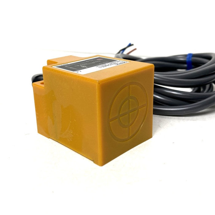 オムロン　近接スイッチ　TL-N20ME1