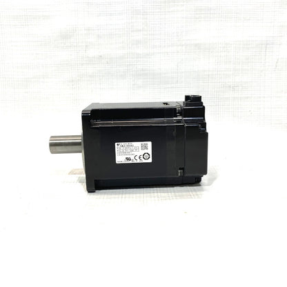 安川電機　サーボモータ　SGMJV-08A3A21