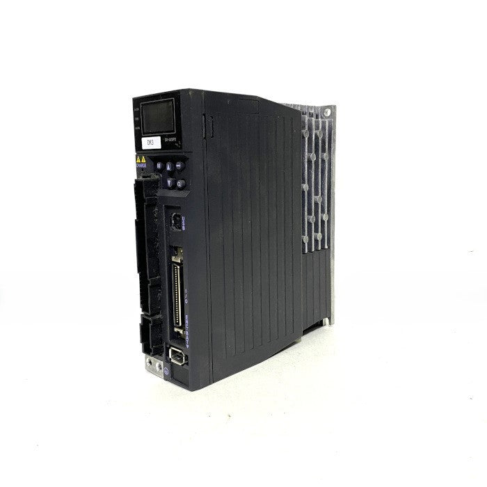 キーエンス　ACサーボアンプ　SV-020P2