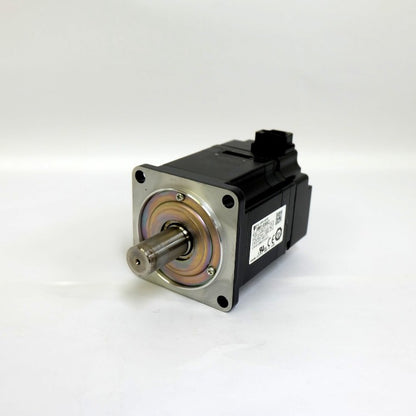安川電機　回転型サーボモーター  20ビットインクリメンタル　SGMAV-02ADA21