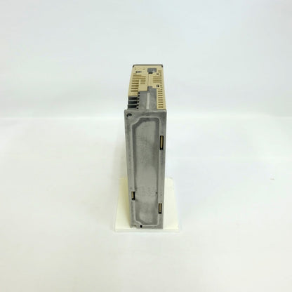 安川電機　サーボパック　SGDV-1R6A21B