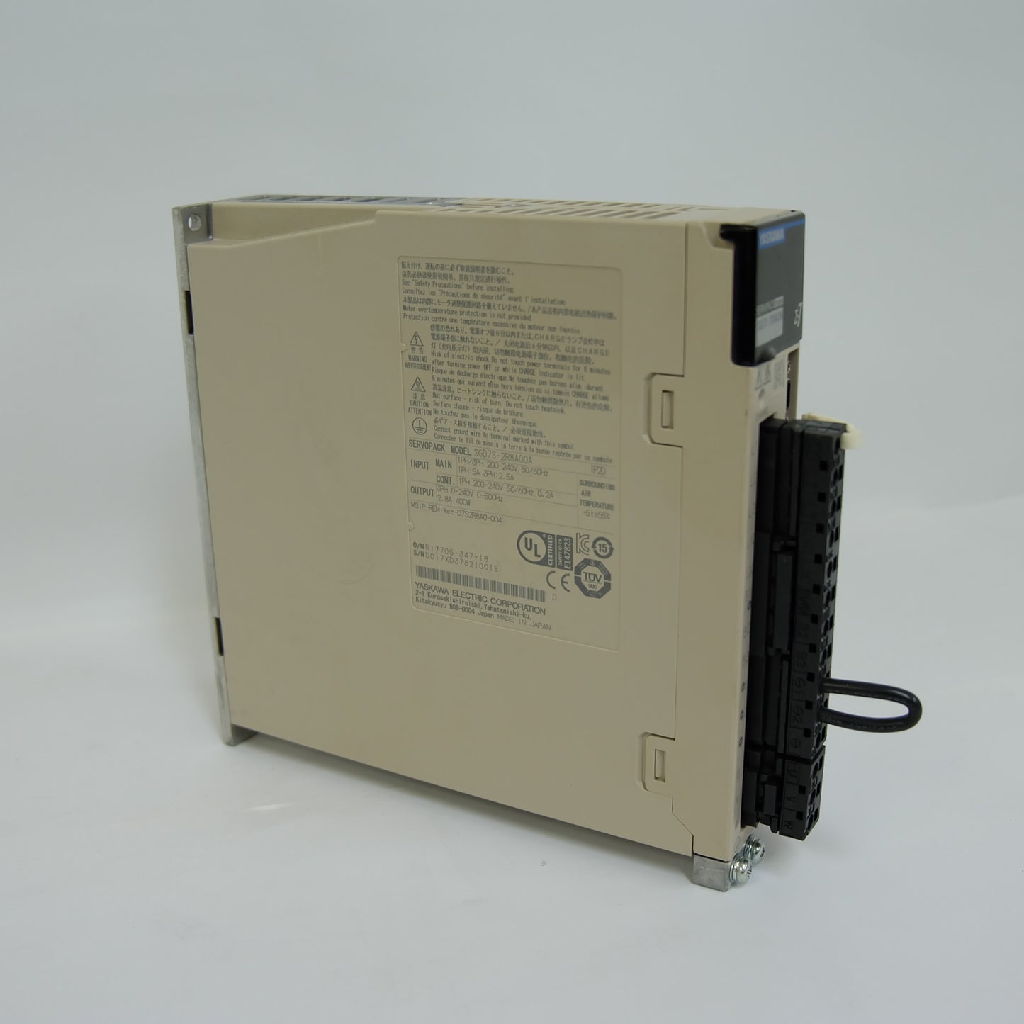 安川電機　サーボパック　SGD7S-2R8A00A