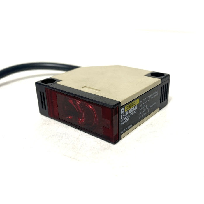 オムロン　光電スイッチ　E3JK-5DM1
