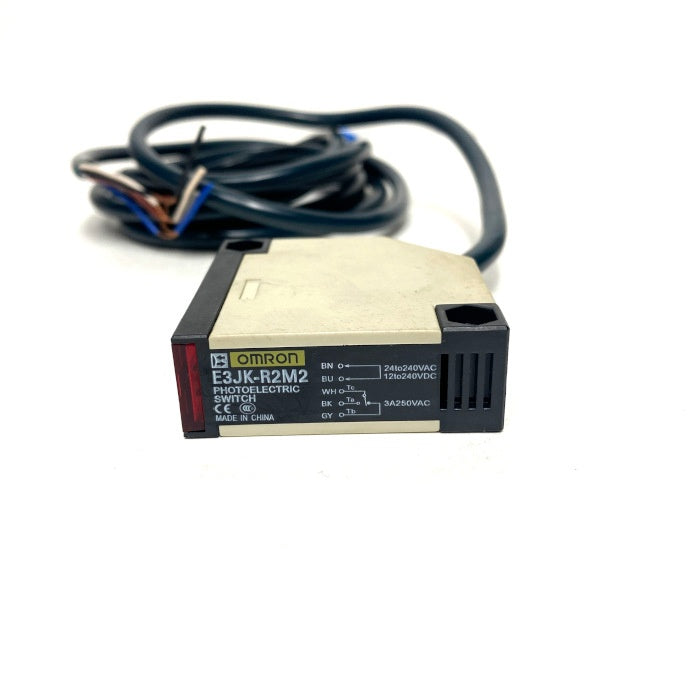 オムロン　光電スイッチ　E3JK-R2M2
