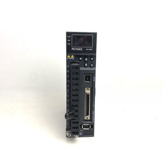 キーエンス　ACサーボアンプ　SV-010P2
