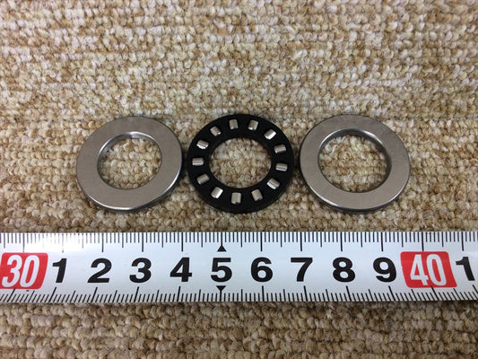 スラストベアリング　81103T2　２個セット