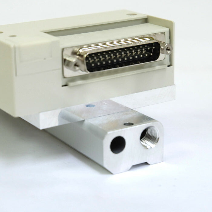 CKD日機電装　マニホールドバルブ8連　M3QRB110-M5-C21-8-FL639830-3