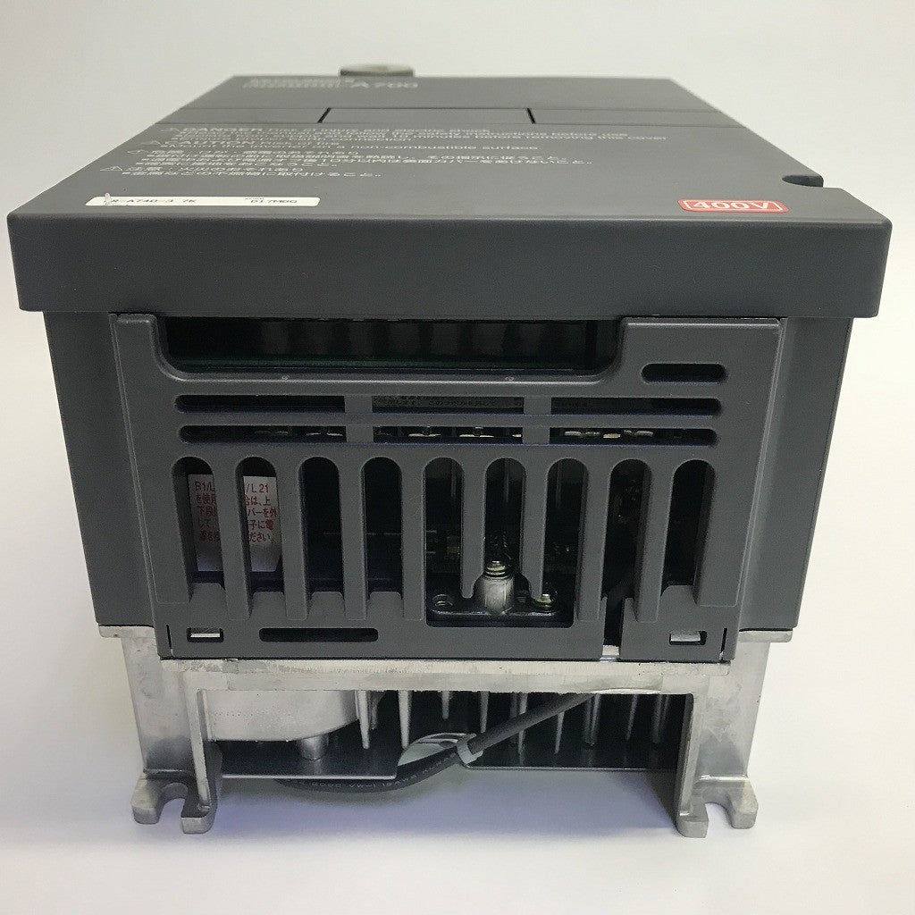 三菱電機　インバータ　FR-A740-3.7K