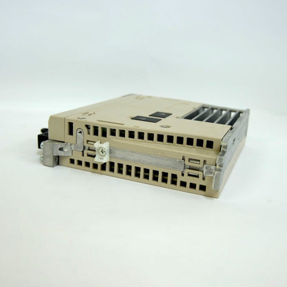 安川電機　サーボパック　SGD7S-1R6A00A