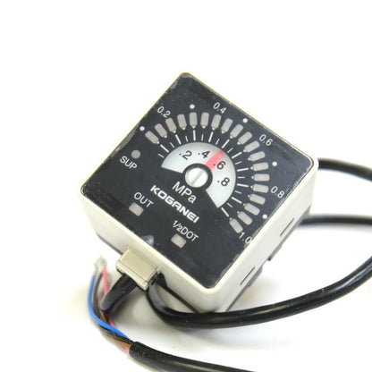コガネイ　電子式スイッチ付圧力計　EG120(EM-353K・M010203)